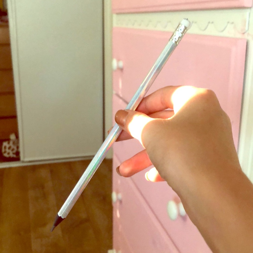 Holographic pencil